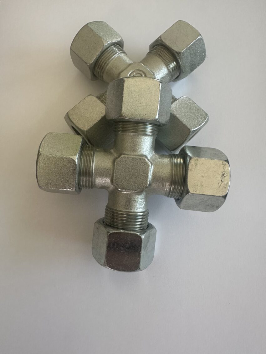 Četvorokraki priključak  P-10L